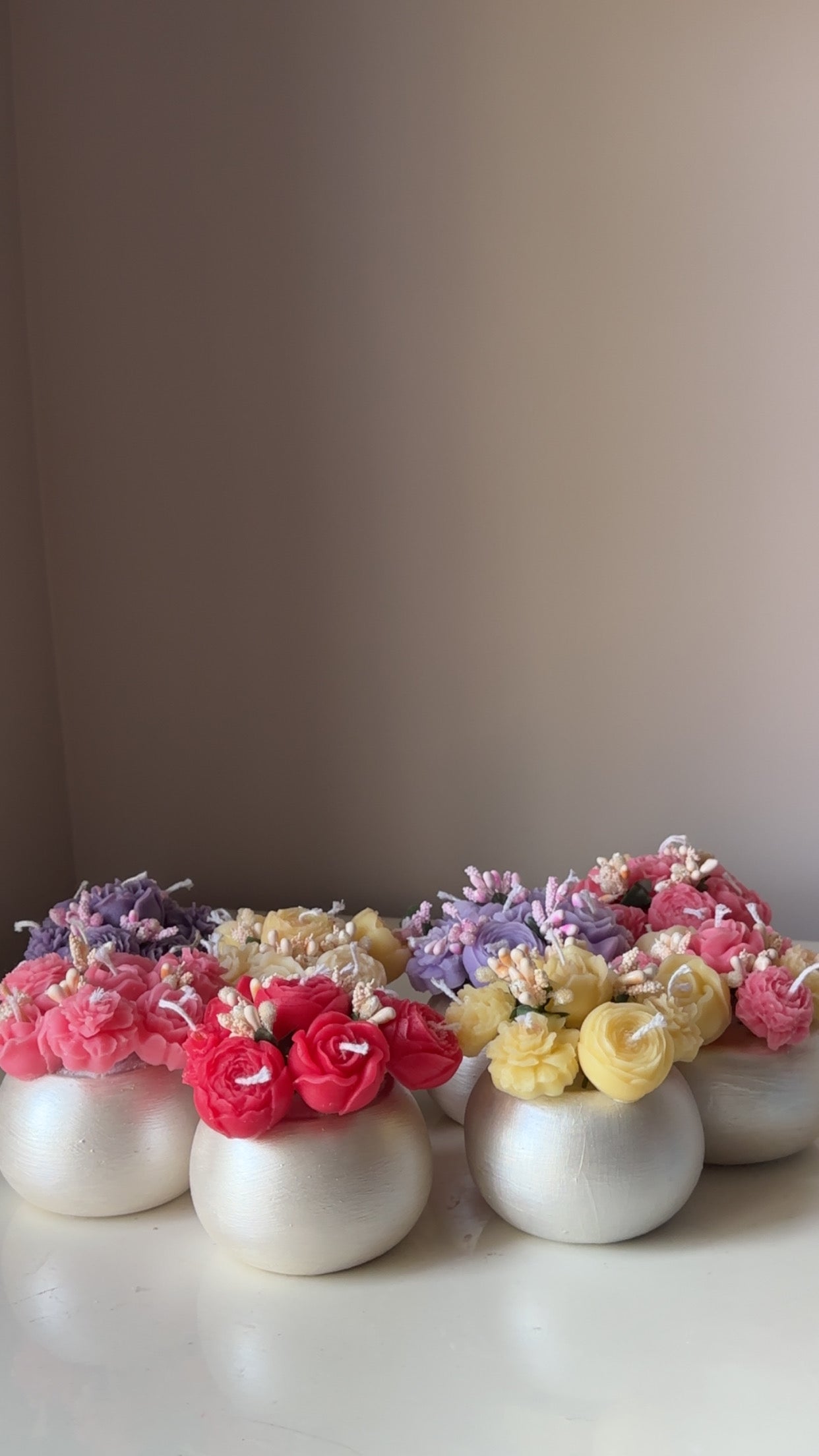 Floral Pot Candle qandeelofficial